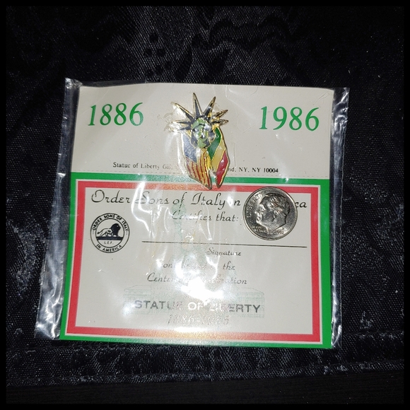 Statue of Liberty Centennial Celebration Pin 1886-1986, Sons of Italy - Picture 3 of 3